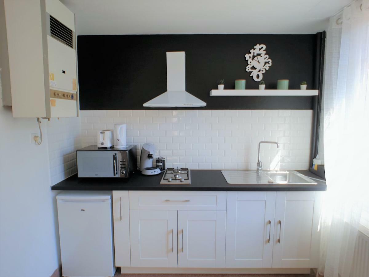 Au 36, Les Apparts Hotel Joigny Εξωτερικό φωτογραφία