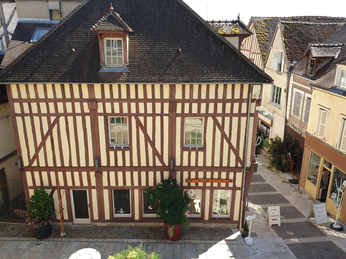 Au 36, Les Apparts Hotel Joigny Εξωτερικό φωτογραφία
