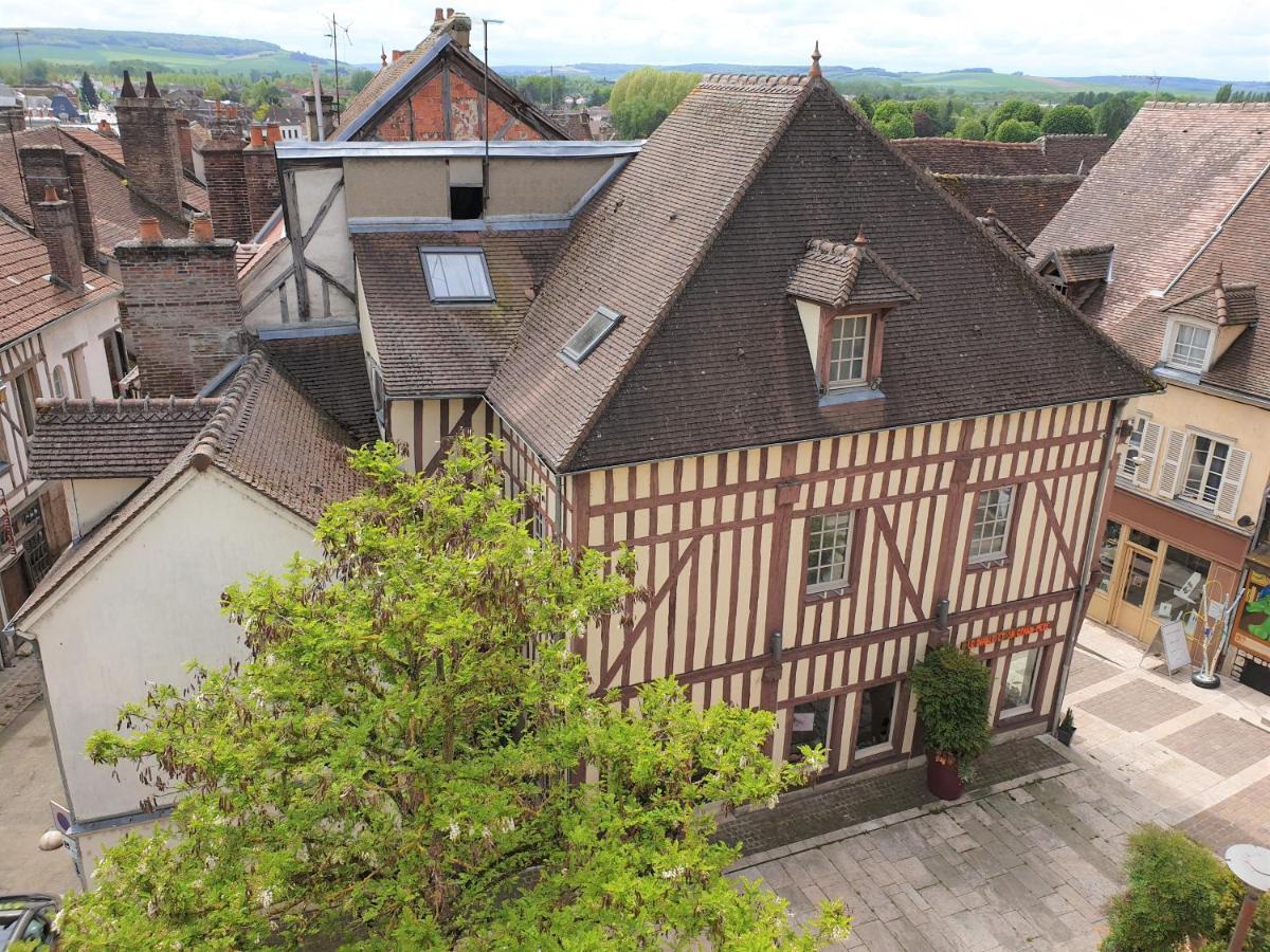 Au 36, Les Apparts Hotel Joigny Εξωτερικό φωτογραφία